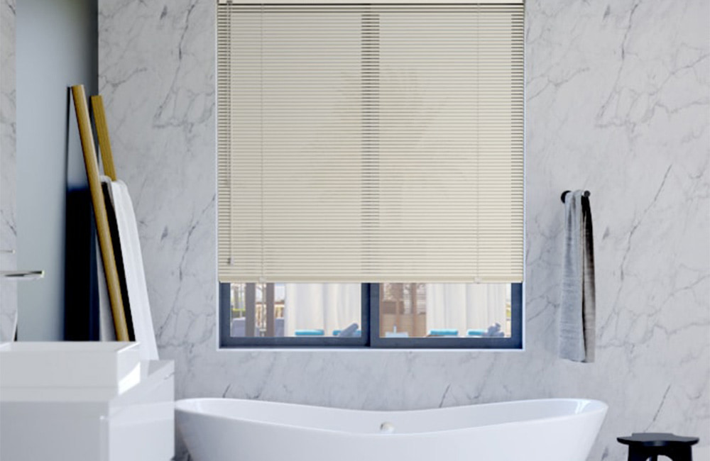 Choosing aluminium venetian blinds for wet areas